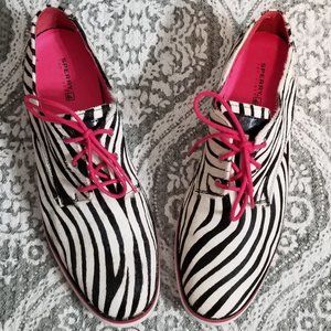 Sperry Delancey Zebra Print Oxford